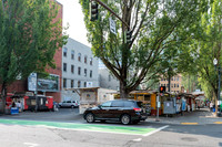 SW 4th Ave Portland area businesses
