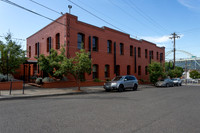 Mississippi Ave Businesses