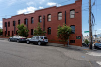 Mississippi Ave Businesses