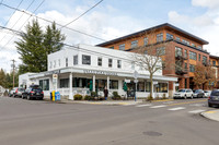 Starbucks - Multnomah Village