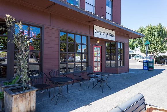 Pieper Cafe